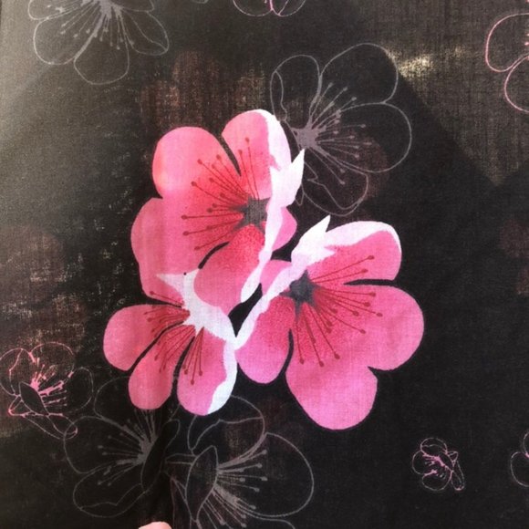 Scrubs Top - Picture 3 of 3